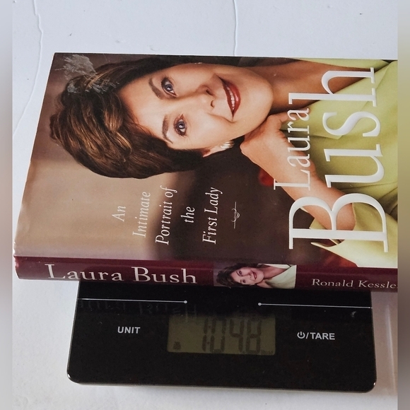 Laura Bush An intimate Portrait of the First Lady Ronald Kessler 2006 Home Books - Picture 5 of 16